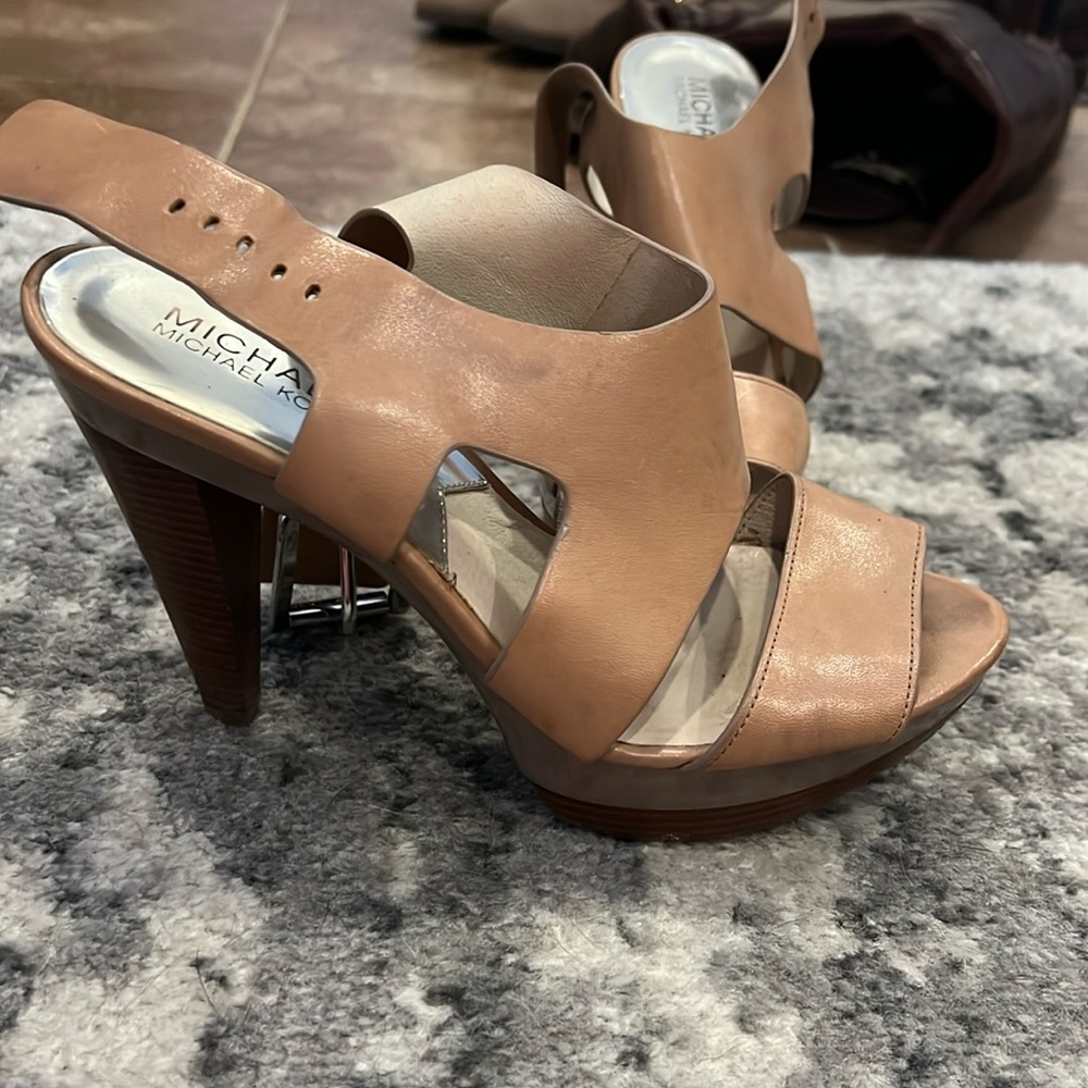 Size 7 Michael Kors heeled sandals